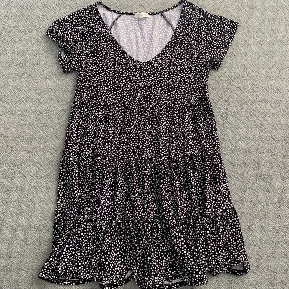 Ultra Flirt Black and white Flowy dress Size L